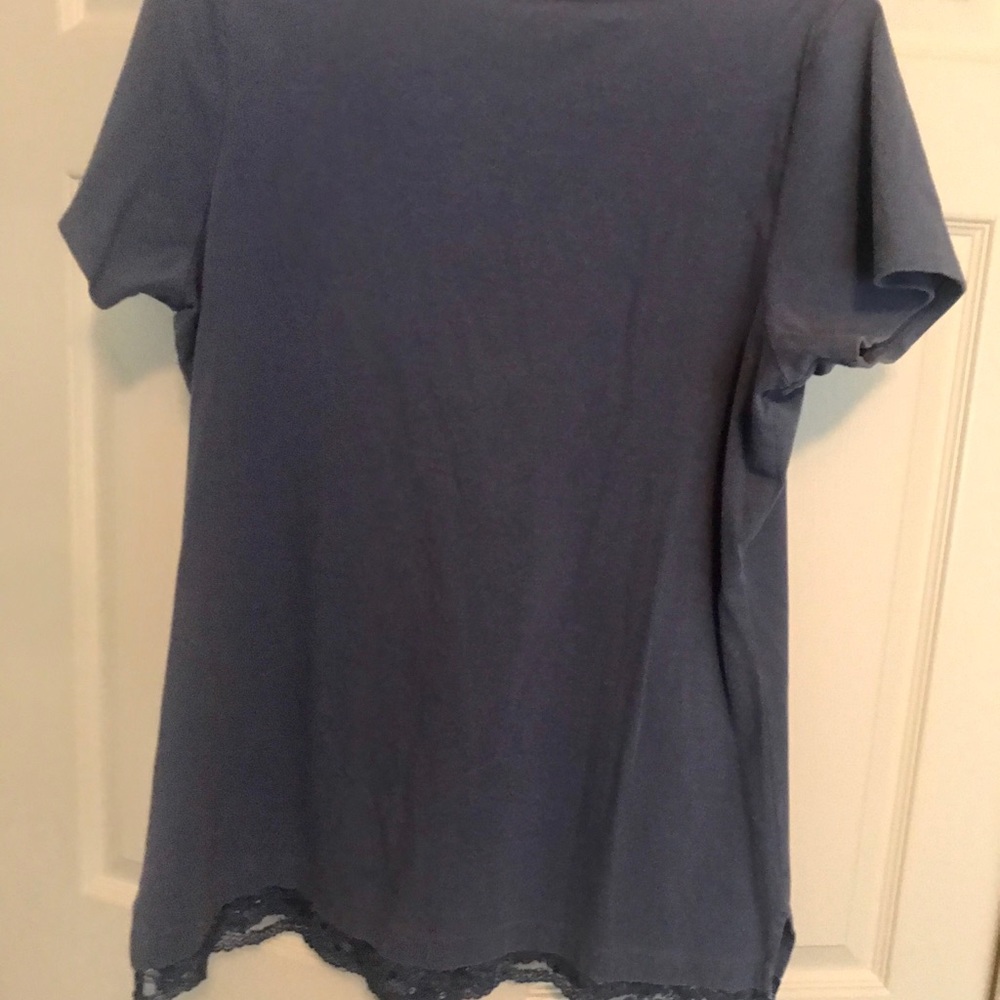 Ladies top - Picture 3 of 4